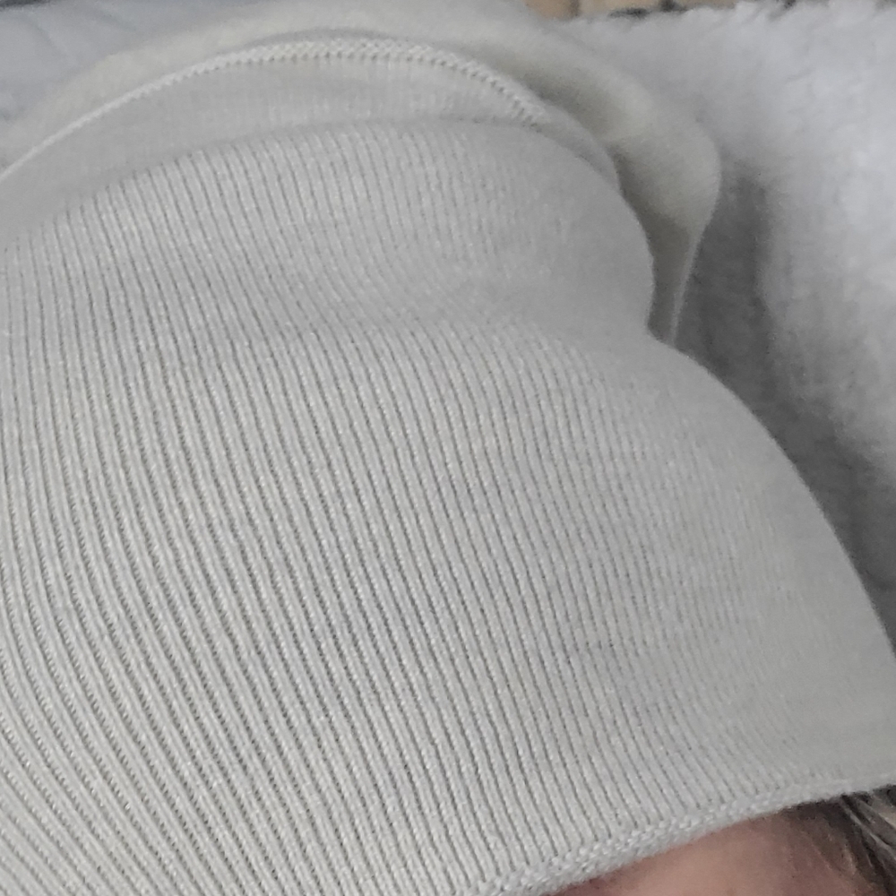 lululemon athletica Cream Knit Beanie - Picture 8 of 12